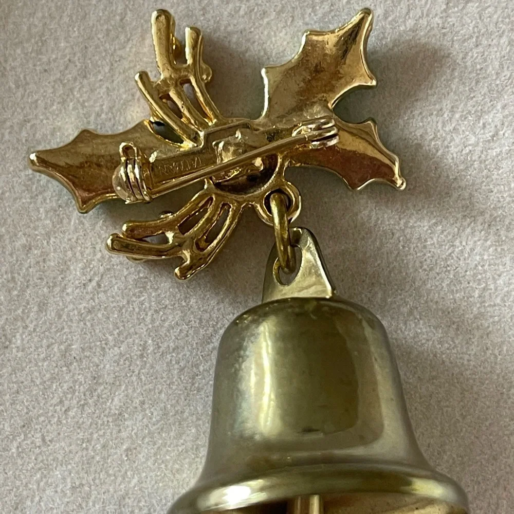 Vintage Christmas Dangling Bell Brooch, Gold Tone w/Enameled Holly & Ivy